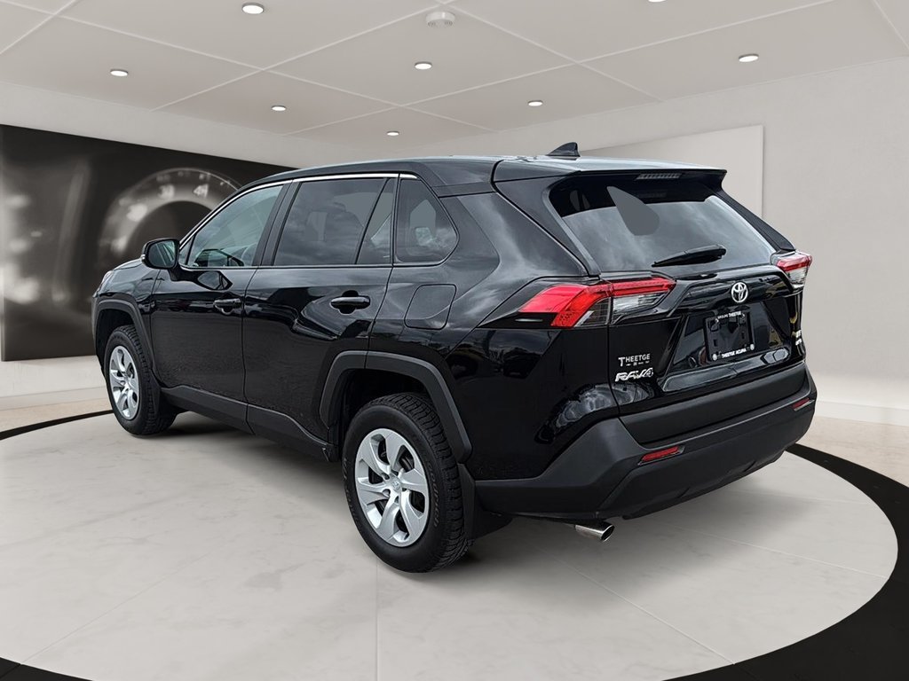 Toyota RAV4  2022 à Québec, Québec - 4 - w1024h768px
