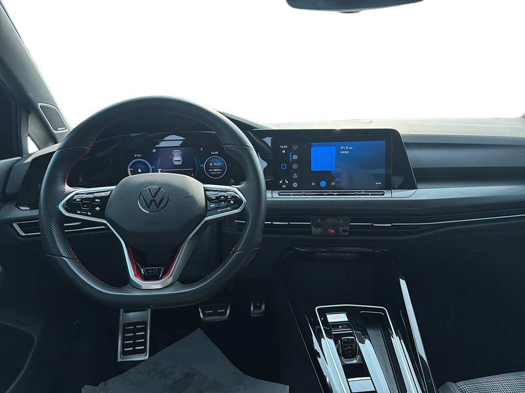 2023 Volkswagen Golf GTI in Quebec, Quebec - 9 - w1024h768px