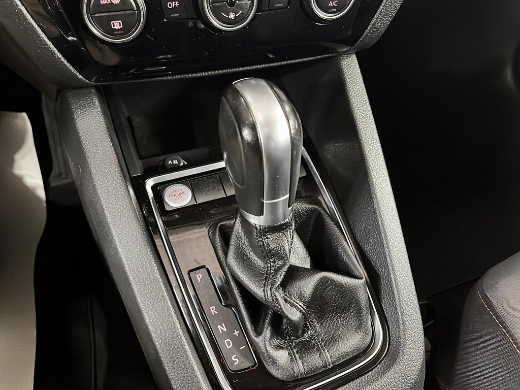 2017 Volkswagen Jetta Sedan in Quebec, Quebec - 15 - w1024h768px