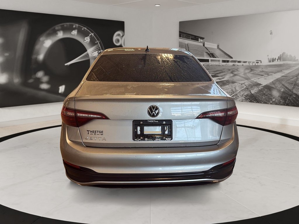 Volkswagen JETTA  2024 à Québec, Québec - 3 - w1024h768px
