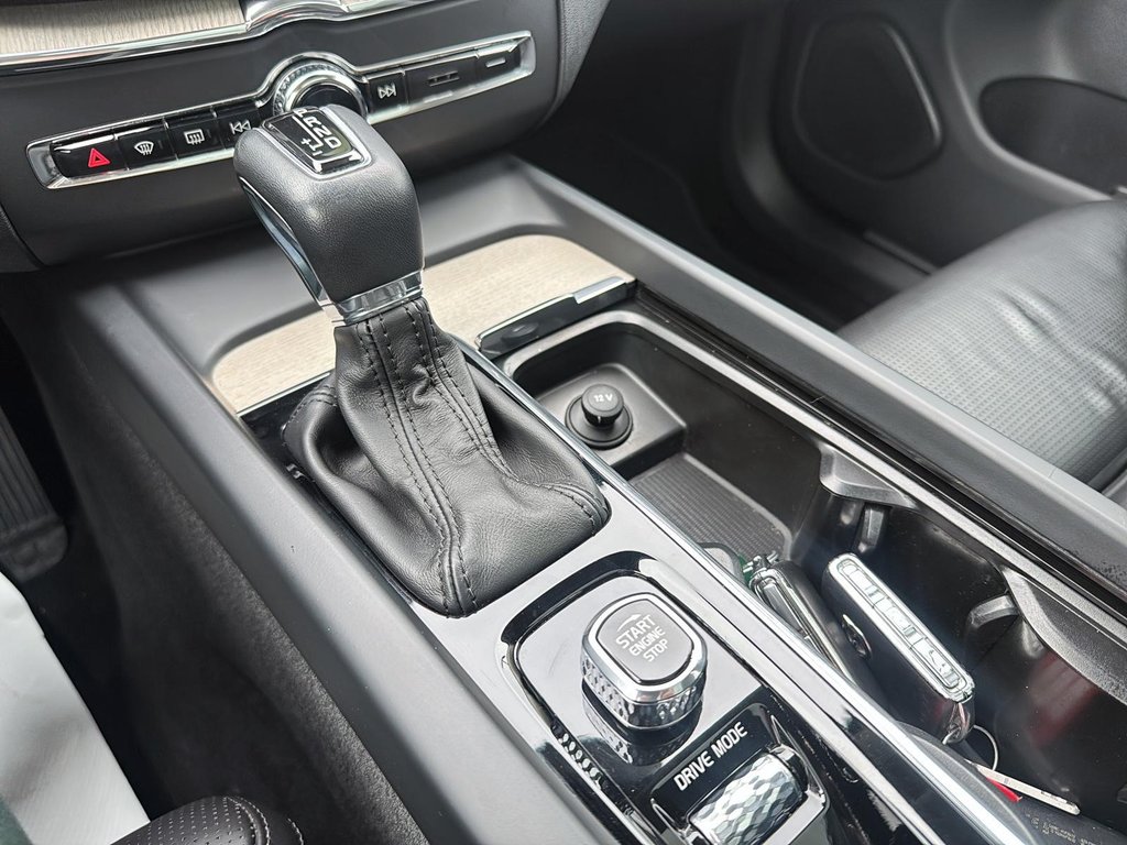 Volvo XC60  2019 à Québec, Québec - 13 - w1024h768px