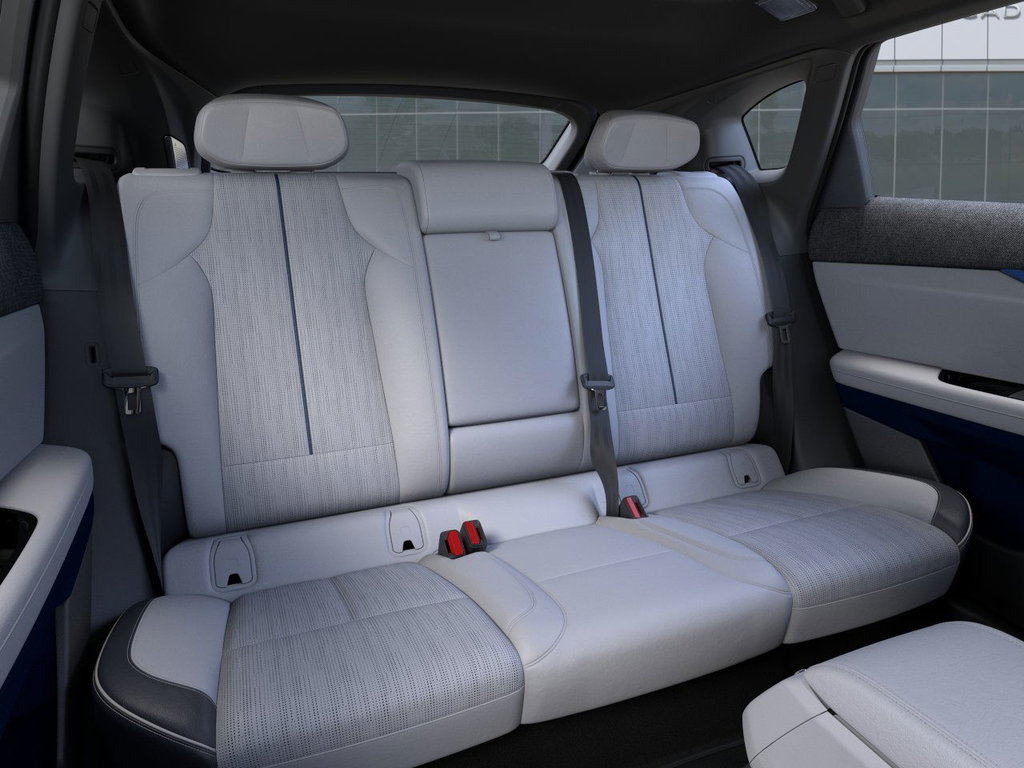 2025 Cadillac OPTIQ Sport 2 in Sherbrooke, Quebec - 17 - w1024h768px