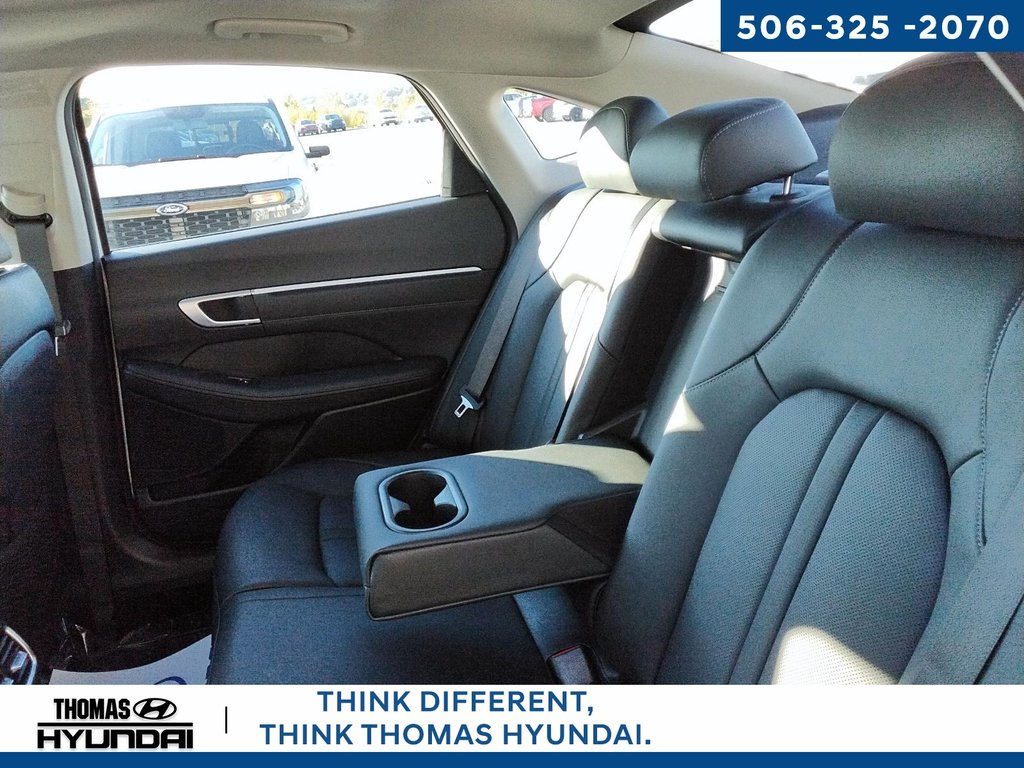 2026 Hyundai Sonata Hybrid Preferred-Trend in Woodstock, New Brunswick - 18 - w1024h768px
