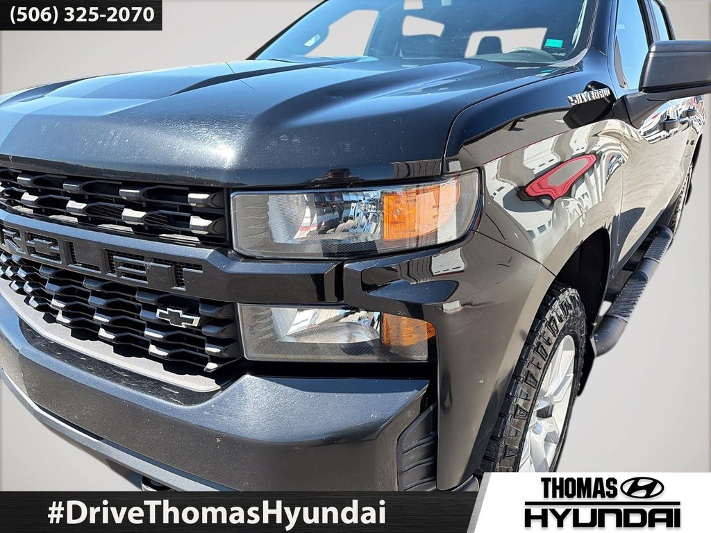 2021 Chevrolet Silverado 1500 Custom in Woodstock, New Brunswick - 3 - w1024h768px