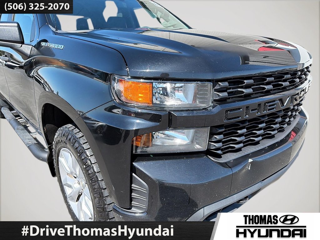 2021 Chevrolet Silverado 1500 Custom in Woodstock, New Brunswick - 4 - w1024h768px