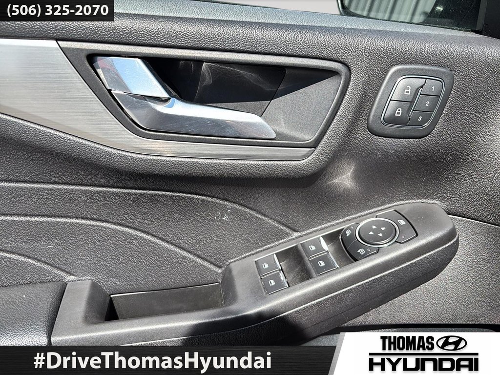 2021 Ford Escape Hybrid Titanium in Woodstock, New Brunswick - 19 - w1024h768px