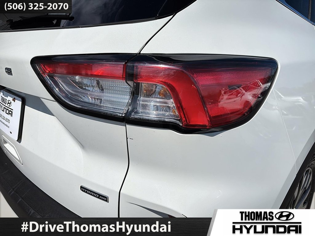 2021 Ford Escape Hybrid Titanium in Woodstock, New Brunswick - 10 - w1024h768px