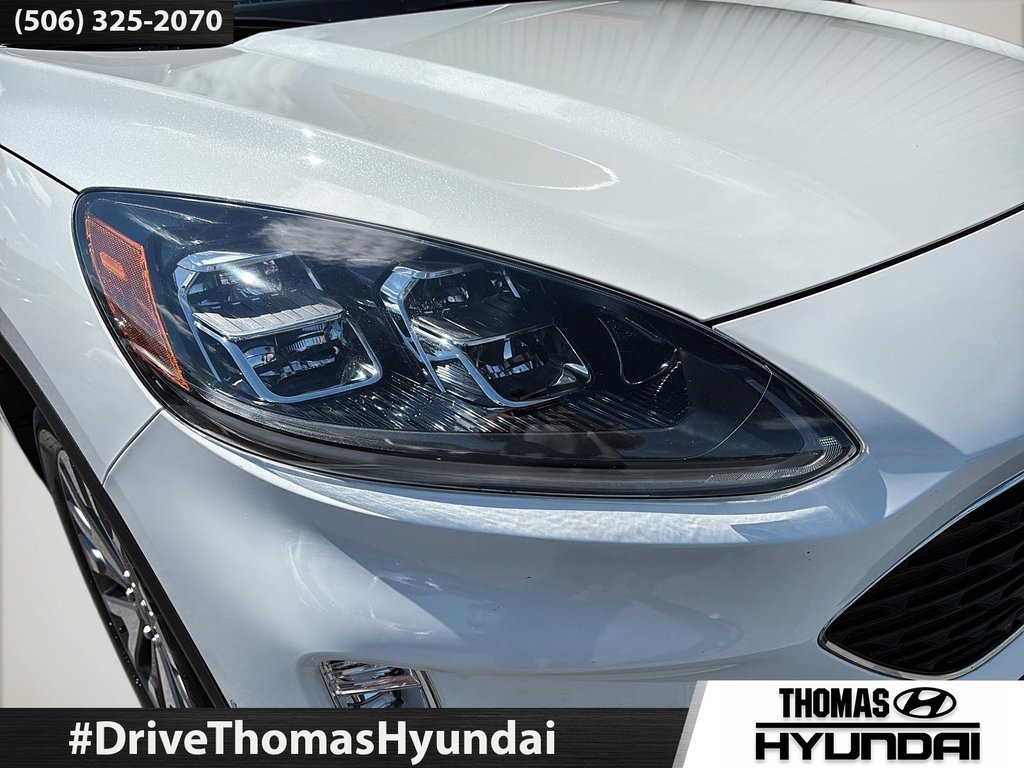 2021 Ford Escape Hybrid Titanium in Woodstock, New Brunswick - 4 - w1024h768px