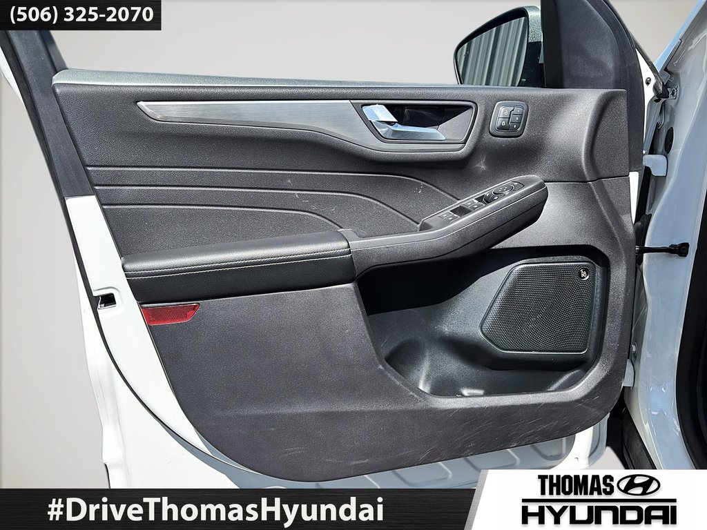 2021 Ford Escape Hybrid Titanium in Woodstock, New Brunswick - 18 - w1024h768px
