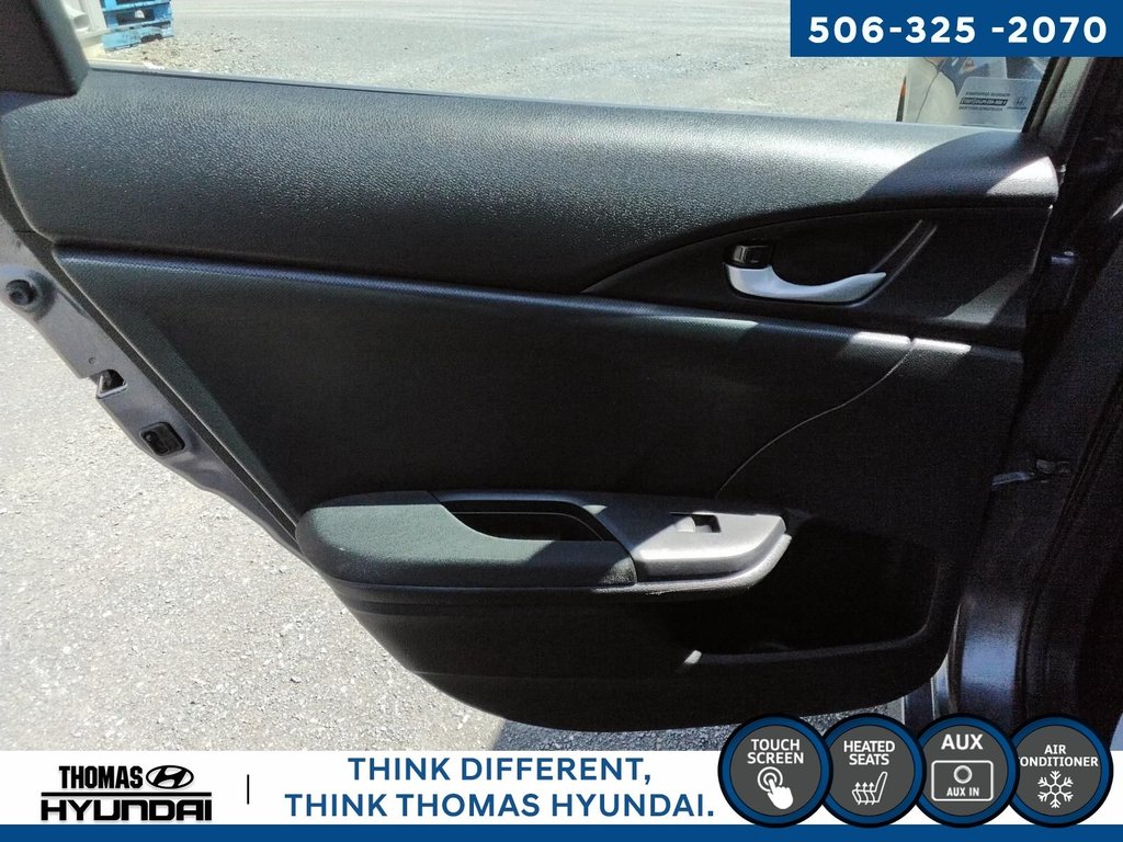 2017 Honda Civic LX in Woodstock, New Brunswick - 26 - w1024h768px