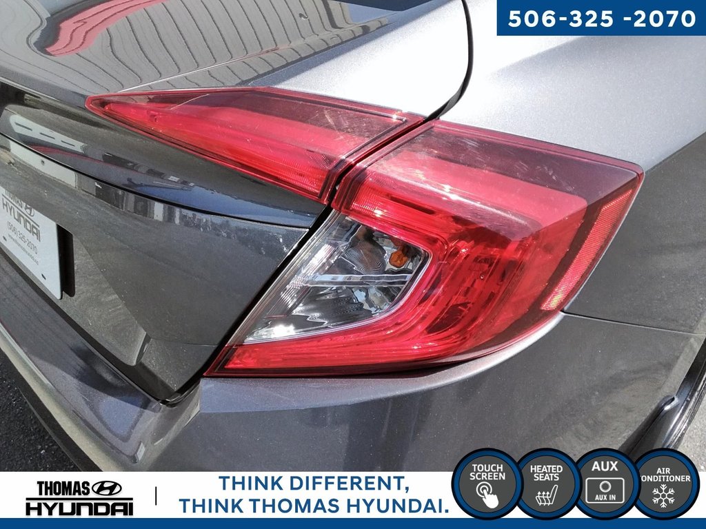 2017 Honda Civic LX in Woodstock, New Brunswick - 13 - w1024h768px