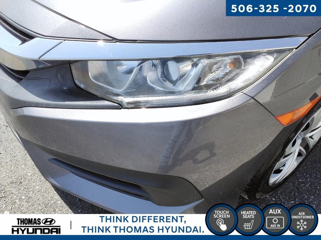 2017 Honda Civic LX in Woodstock, New Brunswick - 8 - w1024h768px