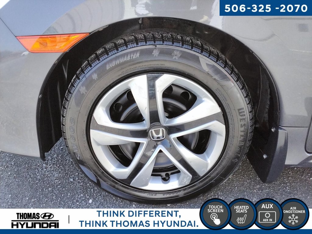 2017 Honda Civic LX in Woodstock, New Brunswick - 14 - w1024h768px