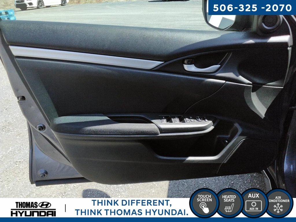2017 Honda Civic LX in Woodstock, New Brunswick - 22 - w1024h768px