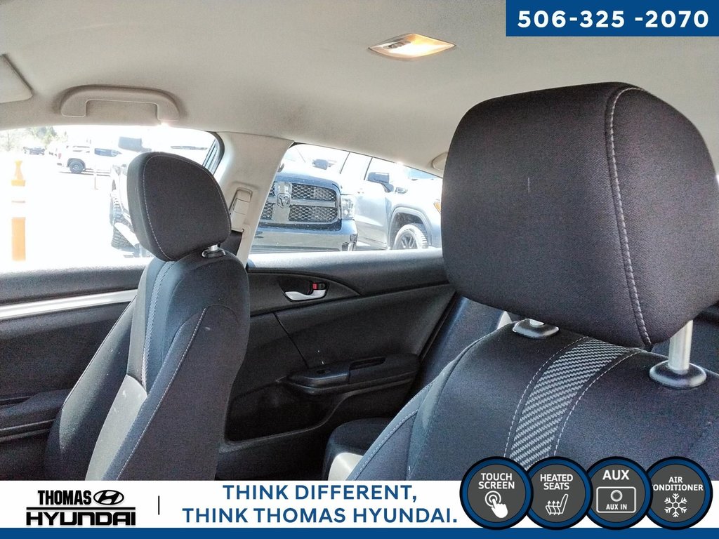2017 Honda Civic LX in Woodstock, New Brunswick - 39 - w1024h768px