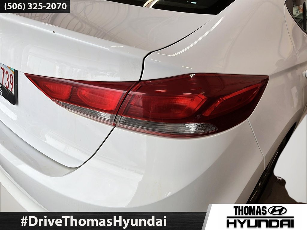 2017 Hyundai Elantra GL in Woodstock, New Brunswick - 8 - w1024h768px