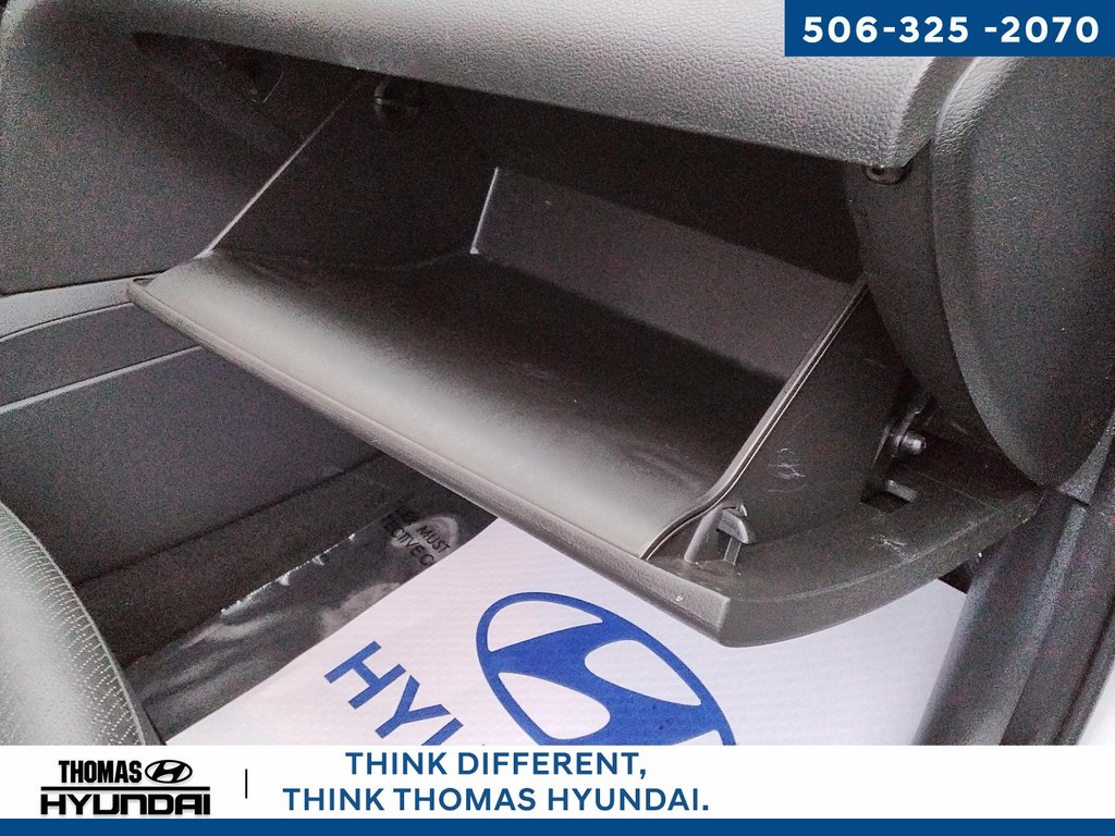 2018 Hyundai Elantra GLS in Woodstock, New Brunswick - 38 - w1024h768px