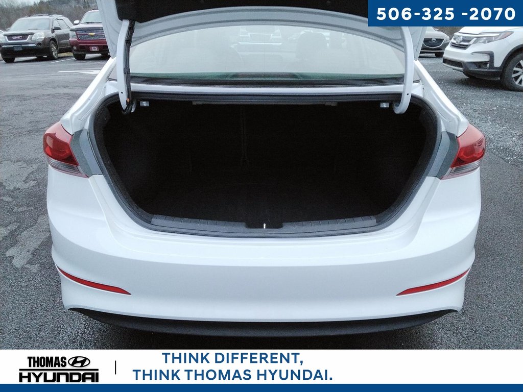 2018 Hyundai Elantra GLS in Woodstock, New Brunswick - 42 - w1024h768px
