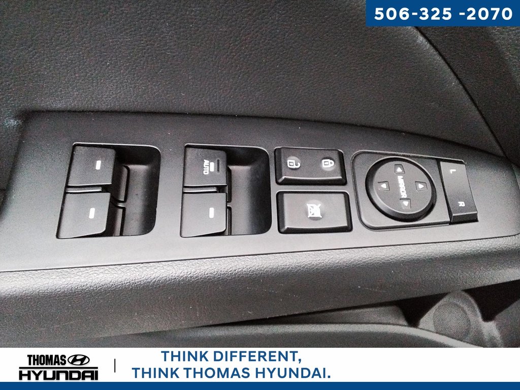 2018 Hyundai Elantra GLS in Woodstock, New Brunswick - 20 - w1024h768px