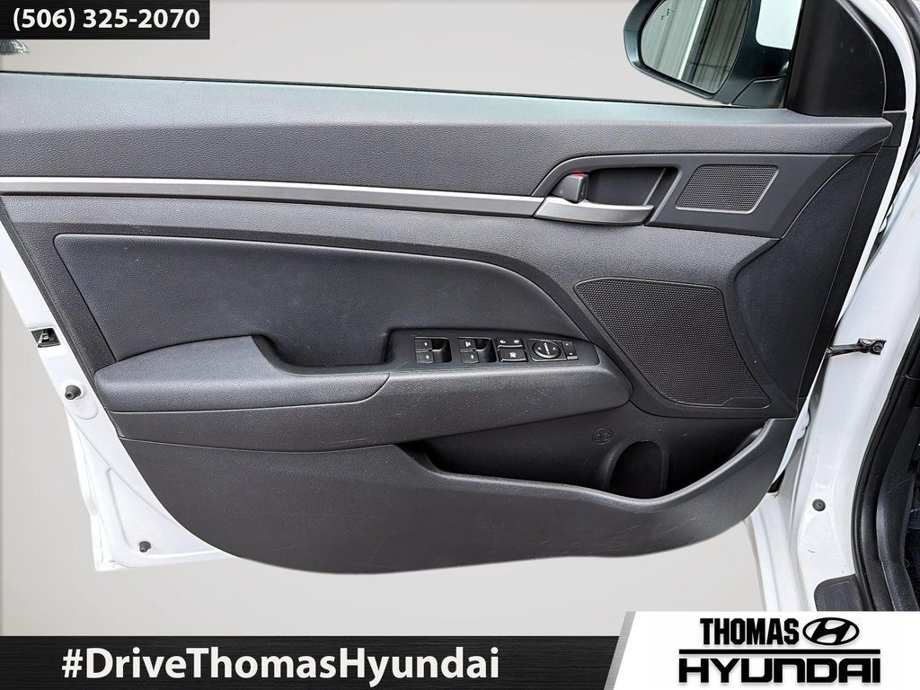 2018 Hyundai Elantra GLS in Woodstock, New Brunswick - 25 - w1024h768px