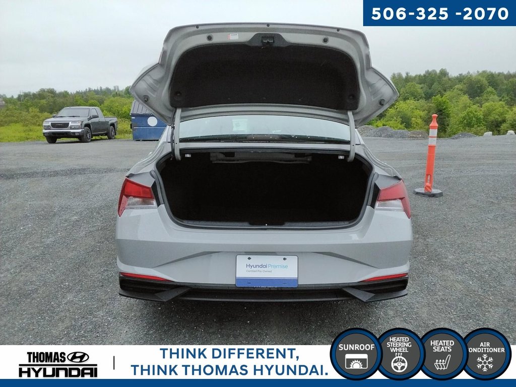 2021 Hyundai Elantra Preferred in Woodstock, New Brunswick - 14 - w1024h768px