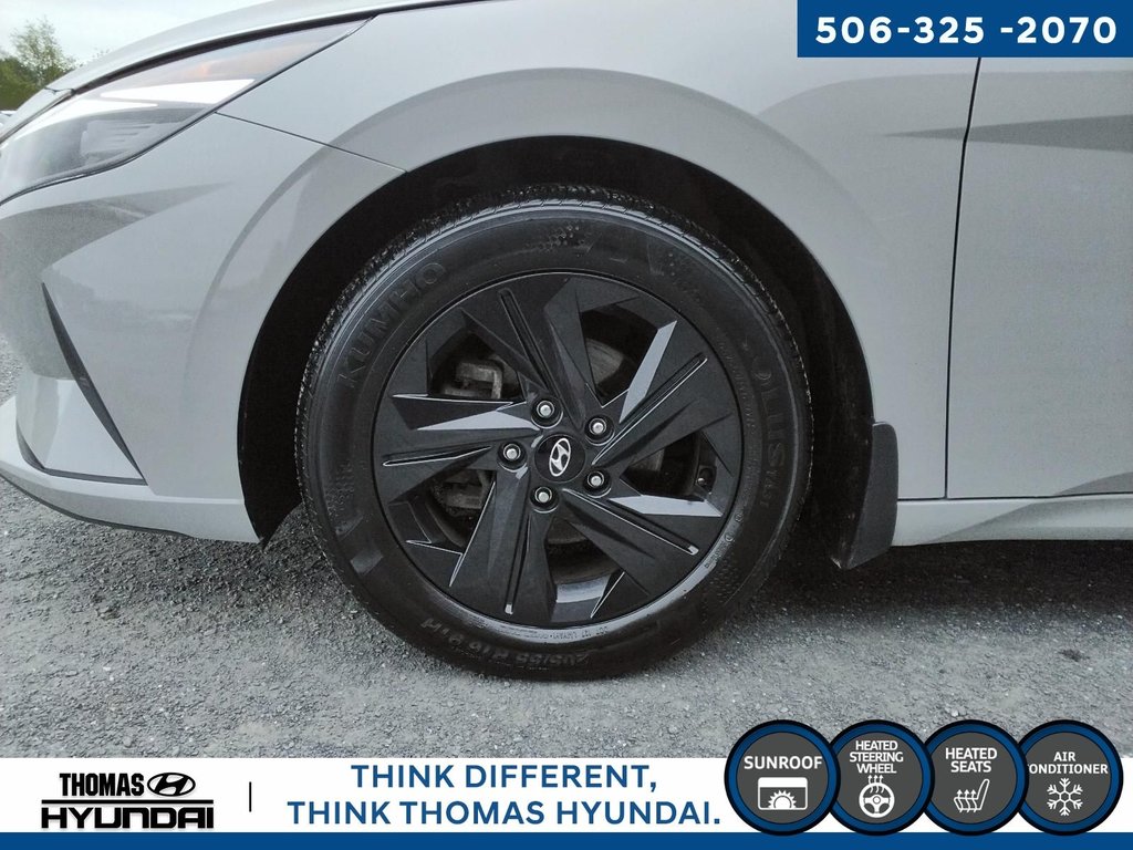 2021 Hyundai Elantra Preferred in Woodstock, New Brunswick - 13 - w1024h768px