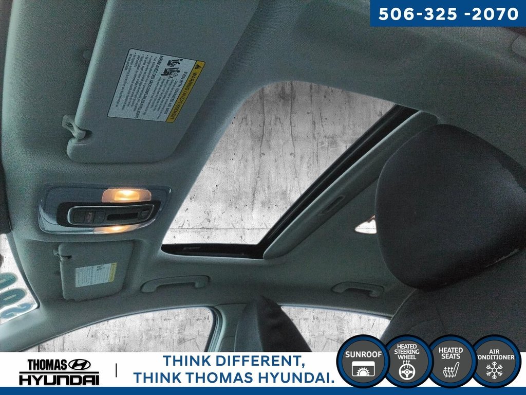 2021 Hyundai Elantra Preferred in Woodstock, New Brunswick - 37 - w1024h768px