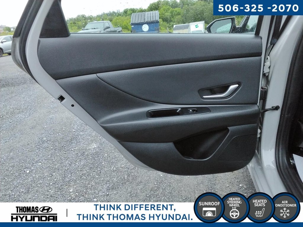 2021 Hyundai Elantra Preferred in Woodstock, New Brunswick - 26 - w1024h768px