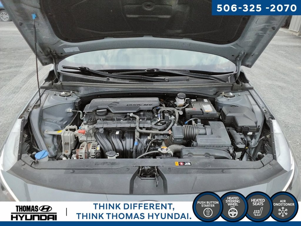 2022 Hyundai Elantra Preferred in Woodstock, New Brunswick - 14 - w1024h768px