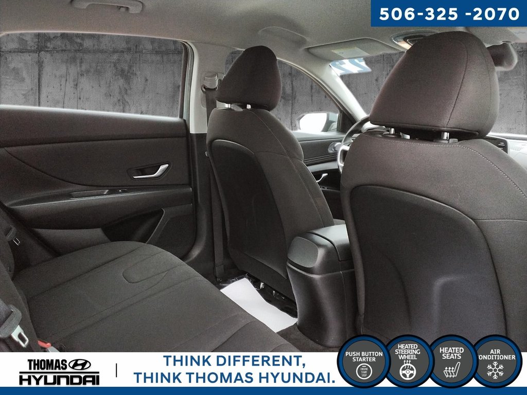 2022 Hyundai Elantra Preferred in Woodstock, New Brunswick - 39 - w1024h768px