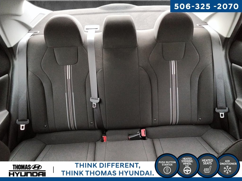 2022 Hyundai Elantra Preferred in Woodstock, New Brunswick - 22 - w1024h768px
