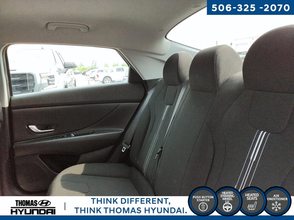 2022 Hyundai Elantra Preferred in Woodstock, New Brunswick - 17 - w1024h768px