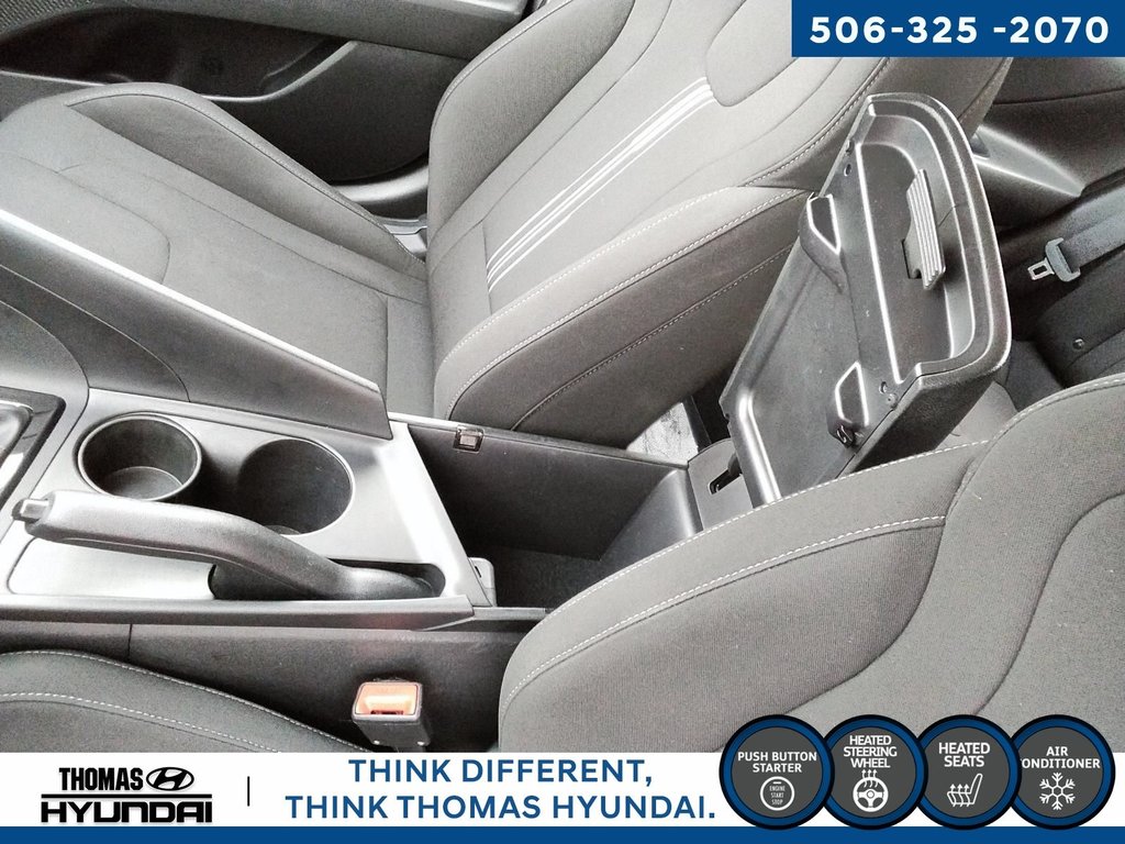 2022 Hyundai Elantra Preferred in Woodstock, New Brunswick - 34 - w1024h768px