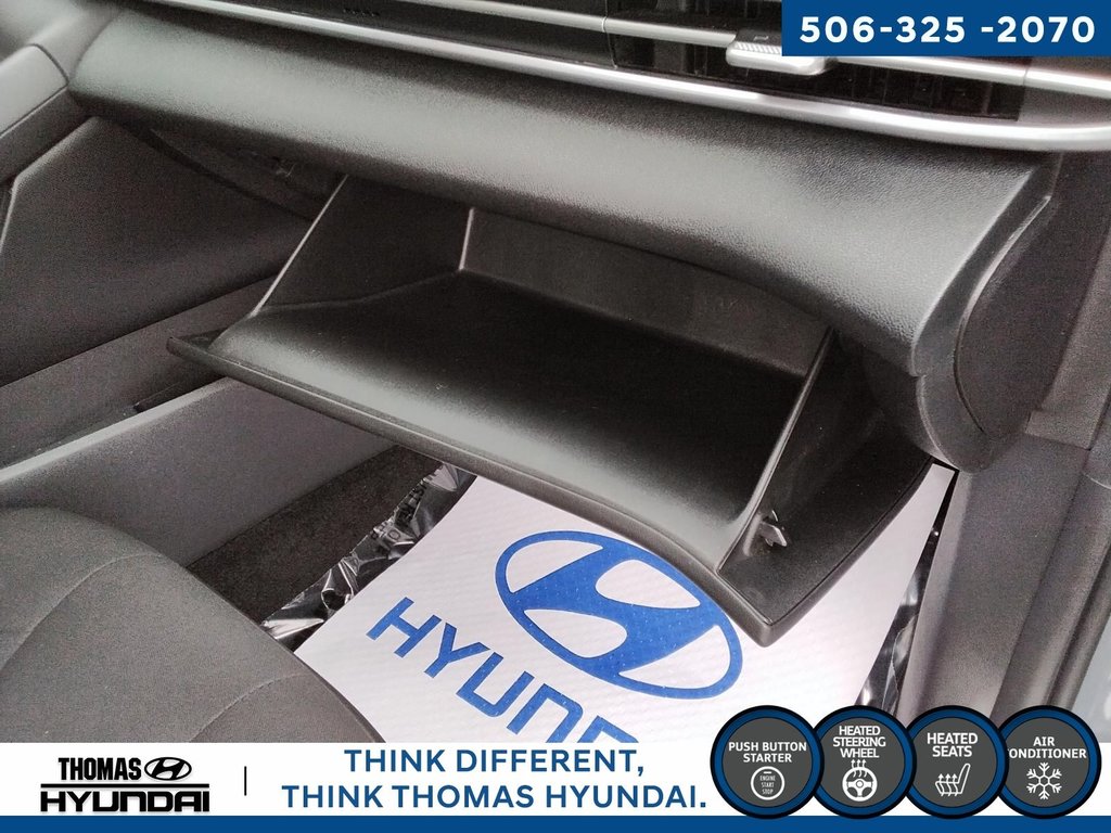 2022 Hyundai Elantra Preferred in Woodstock, New Brunswick - 38 - w1024h768px