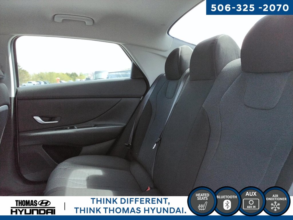 Hyundai Elantra Essential 2025 à Woodstock, Nouveau-Brunswick - 17 - w1024h768px