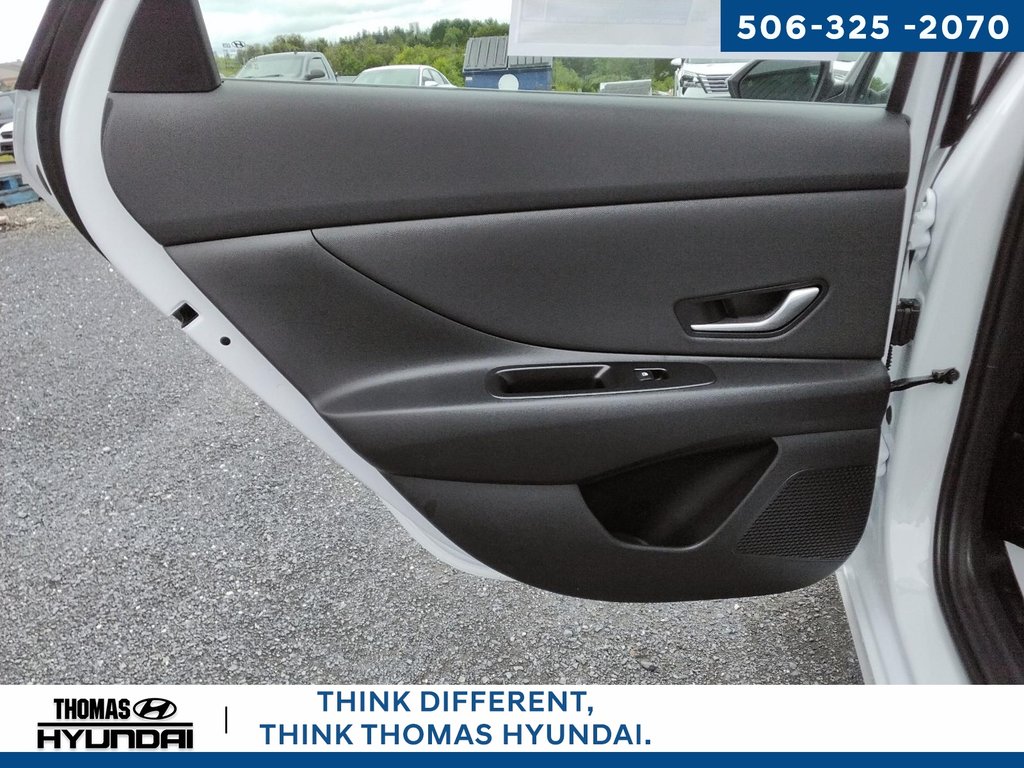 Hyundai Elantra Preferred 2025 à Woodstock, Nouveau-Brunswick - 25 - w1024h768px