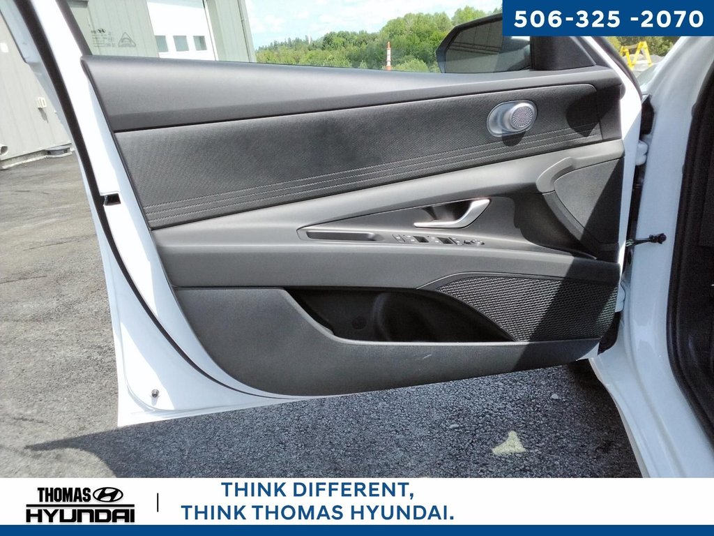 2025 Hyundai Elantra Essential in Woodstock, New Brunswick - 21 - w1024h768px