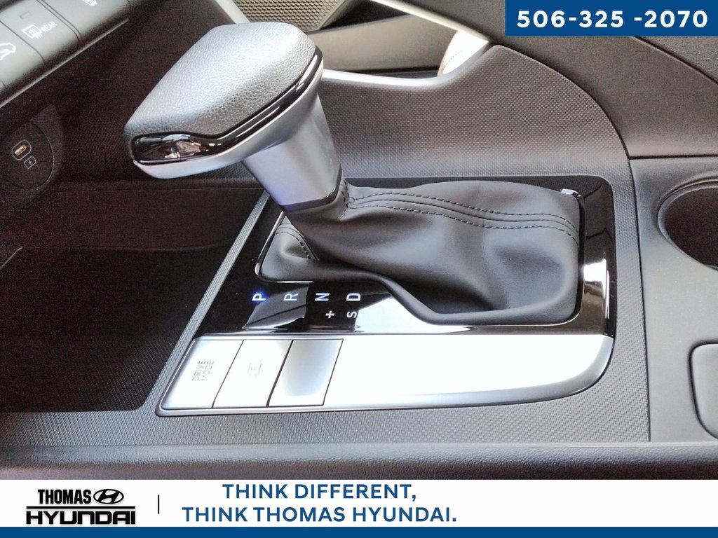 2025 Hyundai Elantra Essential in Woodstock, New Brunswick - 31 - w1024h768px