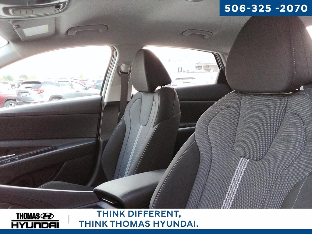 2025 Hyundai Elantra Essential in Woodstock, New Brunswick - 15 - w1024h768px