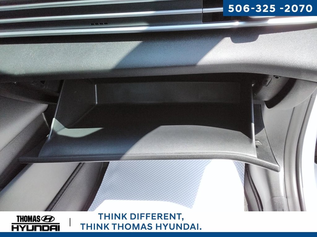 2025 Hyundai Elantra Essential in Woodstock, New Brunswick - 37 - w1024h768px