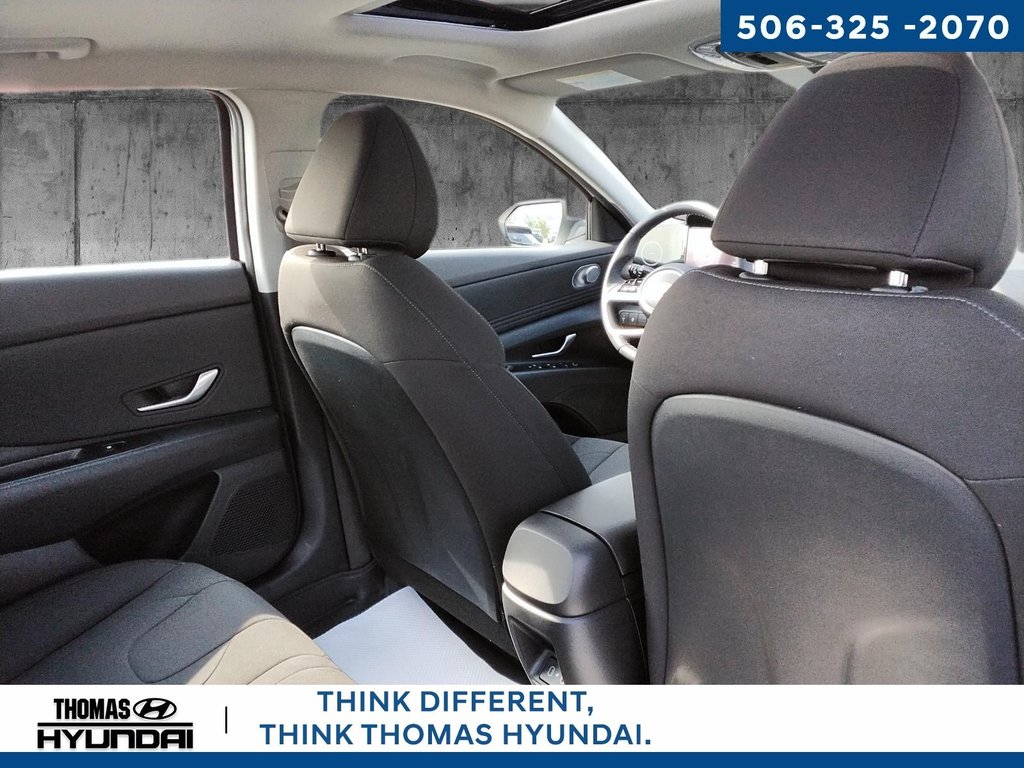2025 Hyundai Elantra Preferred with Tech in Woodstock, New Brunswick - 40 - w1024h768px