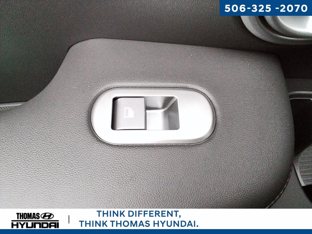 2026 Hyundai Palisade Hybrid Luxury in Woodstock, New Brunswick - 27 - w1024h768px