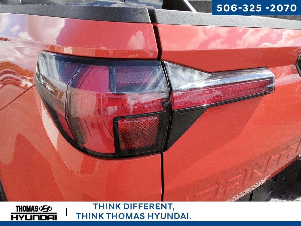 2025 Hyundai Santa Cruz Preferred in Woodstock, New Brunswick - 10 - w1024h768px