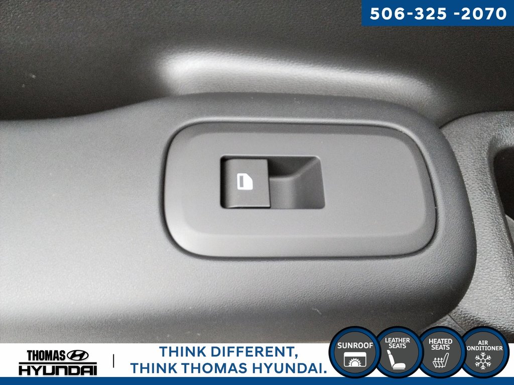 2025 Hyundai Santa Fe Hybrid Preferred with Trend in Woodstock, New Brunswick - 26 - w1024h768px