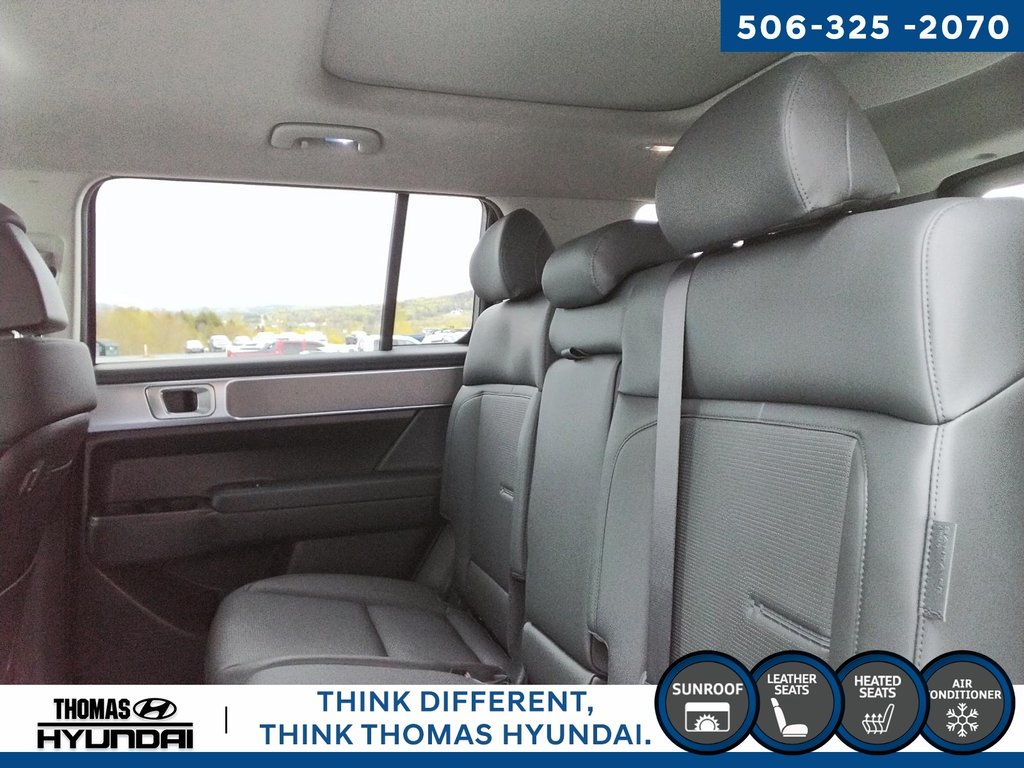 2025 Hyundai Santa Fe Hybrid Preferred with Trend in Woodstock, New Brunswick - 17 - w1024h768px