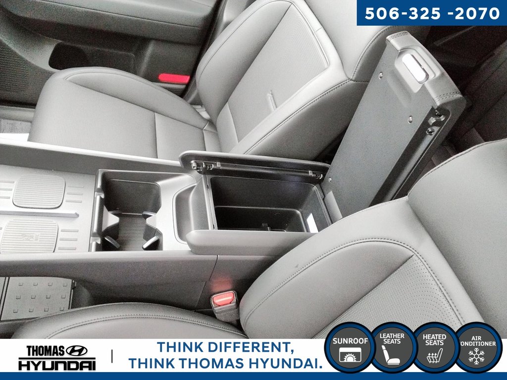 2025 Hyundai Santa Fe Hybrid Preferred with Trend in Woodstock, New Brunswick - 35 - w1024h768px