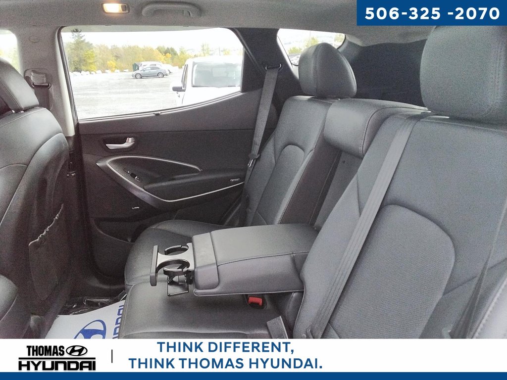2018 Hyundai Santa Fe Sport 2.4 Luxury in Woodstock, New Brunswick - 17 - w1024h768px