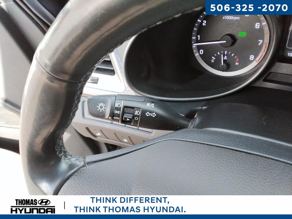 2018 Hyundai Santa Fe Sport 2.4 Luxury in Woodstock, New Brunswick - 27 - w1024h768px