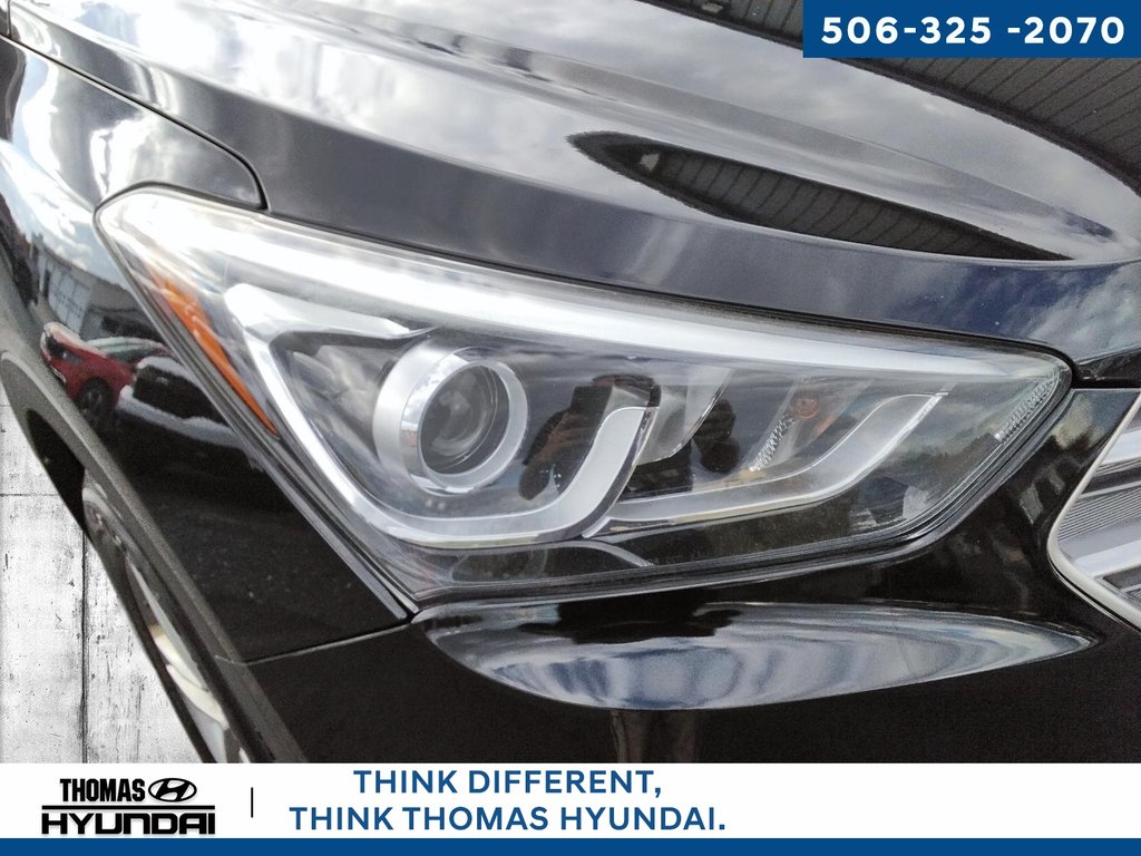 2018 Hyundai Santa Fe Sport 2.4 Luxury in Woodstock, New Brunswick - 9 - w1024h768px