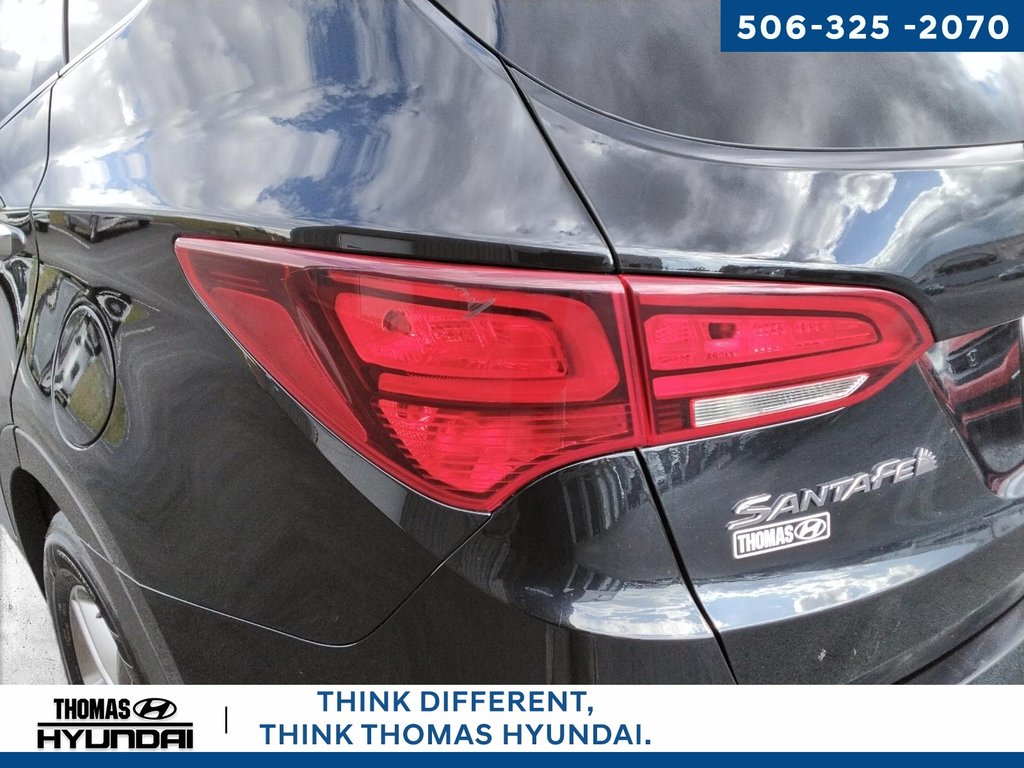 2018 Hyundai Santa Fe Sport 2.4 Luxury in Woodstock, New Brunswick - 11 - w1024h768px